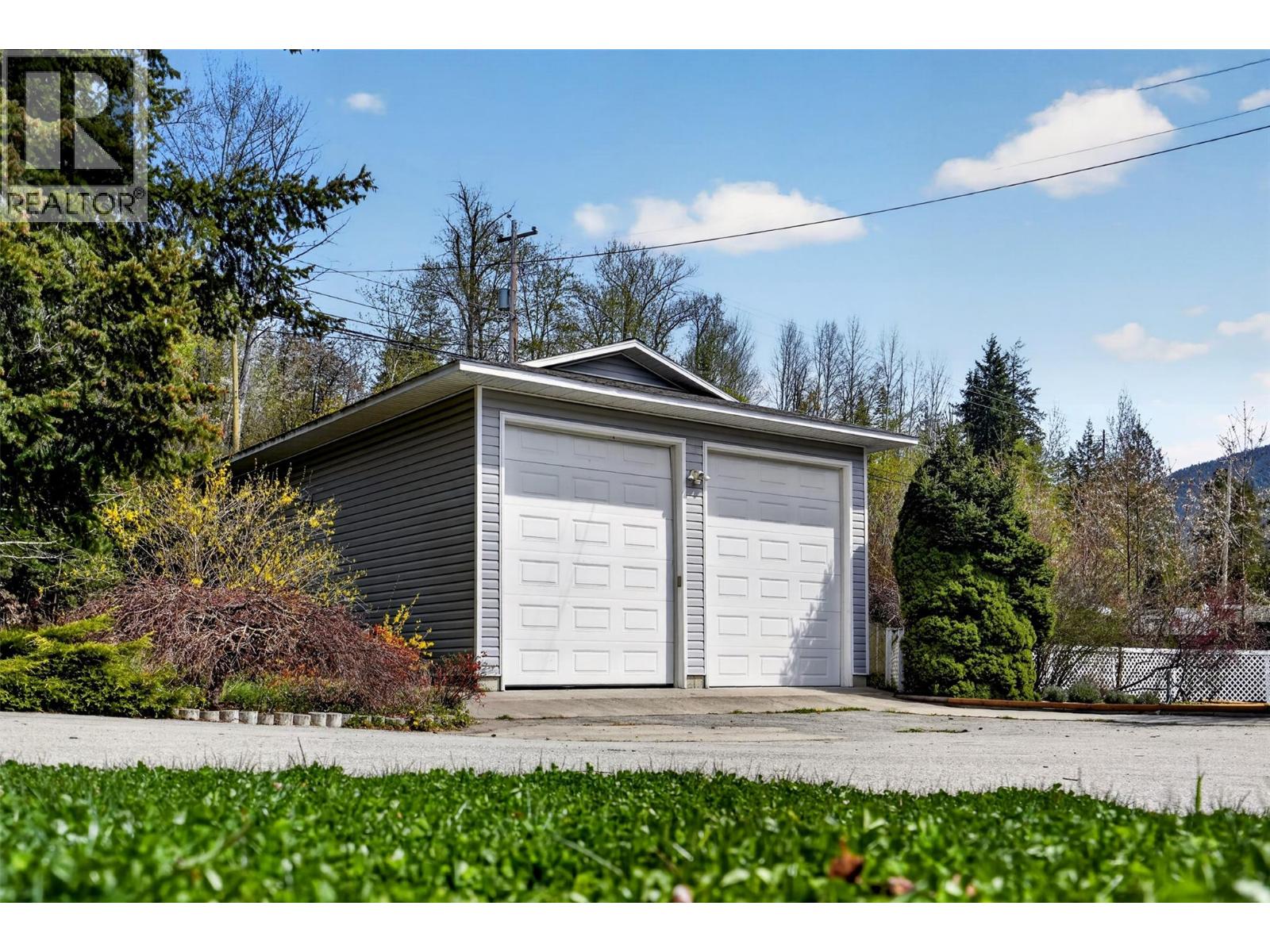 4570 3a Highway, Nelson, British Columbia  V1L 6N3 - Photo 51 - 10381437