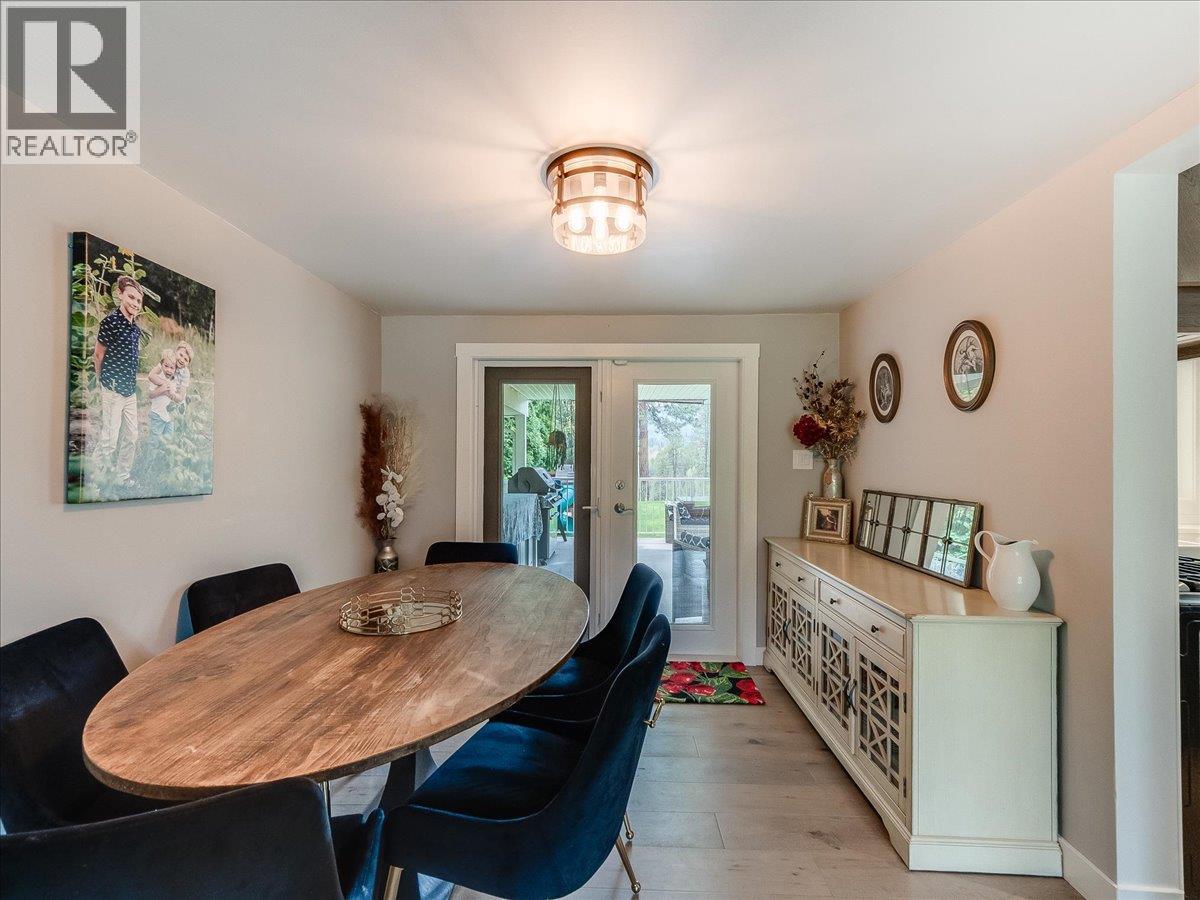 148 100th Street, Castlegar, British Columbia  V1N 3C5 - Photo 15 - 10385327