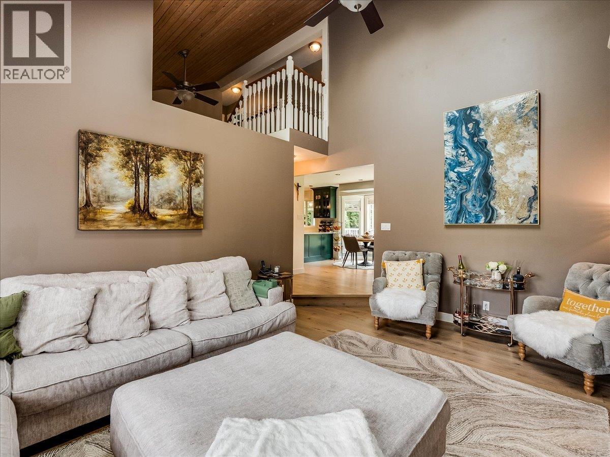 148 100th Street, Castlegar, British Columbia  V1N 3C5 - Photo 23 - 10385327
