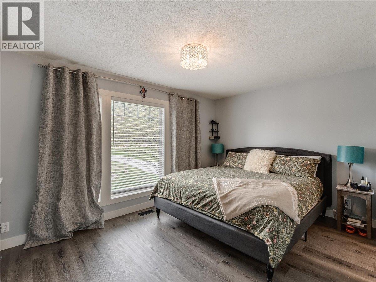 148 100th Street, Castlegar, British Columbia  V1N 3C5 - Photo 25 - 10385327