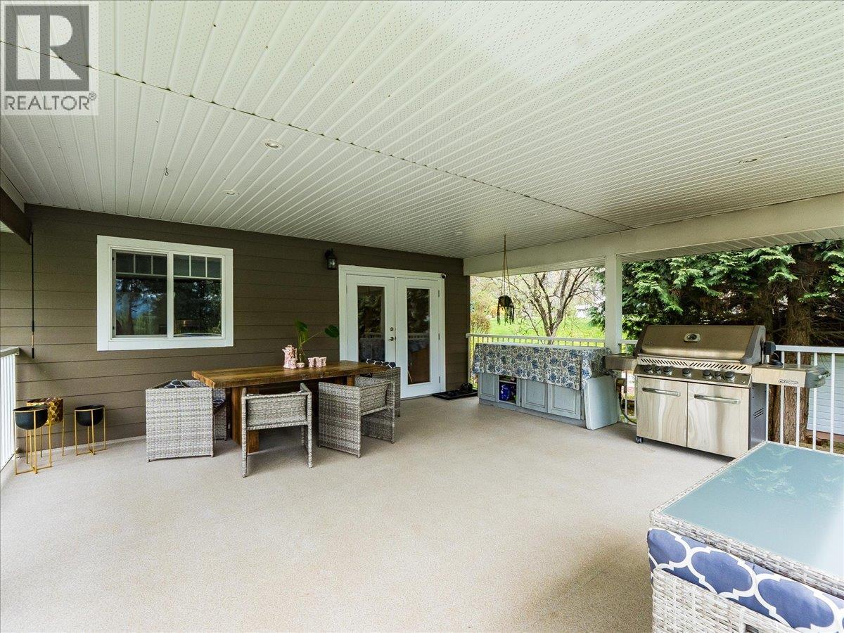 148 100th Street, Castlegar, British Columbia  V1N 3C5 - Photo 79 - 10385327