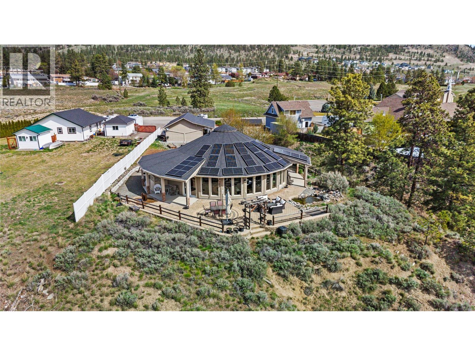 2414 Spring Bank Avenue, Merritt, British Columbia  V1K 1S1 - Photo 2 - 10384511