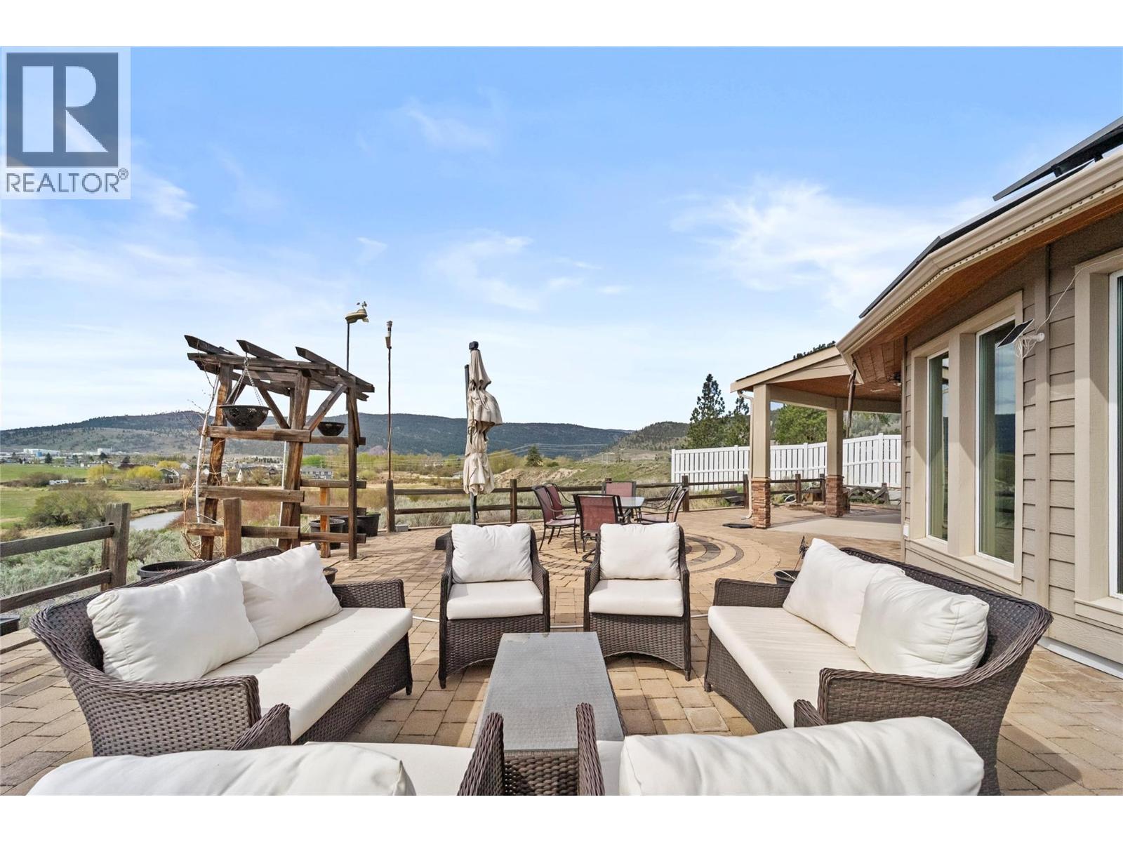 2414 Spring Bank Avenue, Merritt, British Columbia  V1K 1S1 - Photo 30 - 10384511