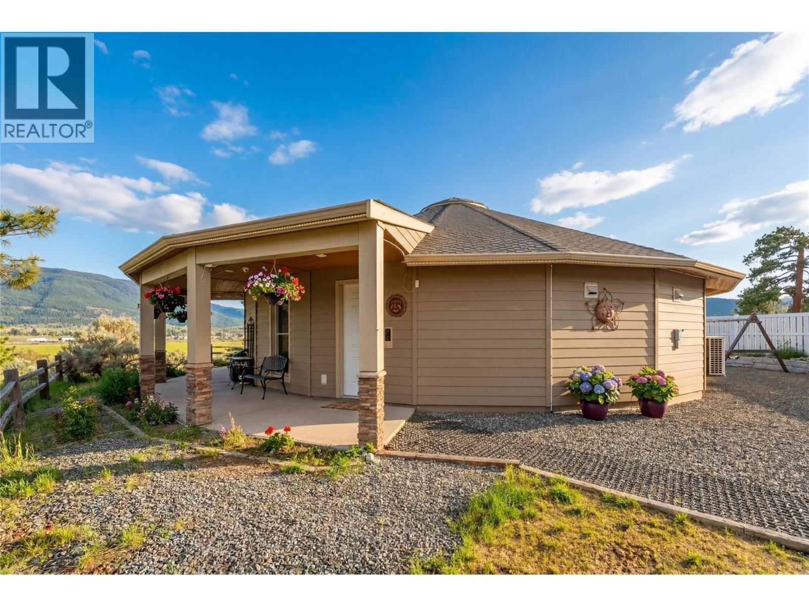2414 Spring Bank Avenue, Merritt, British Columbia  V1K 1S1 - Photo 40 - 10384511