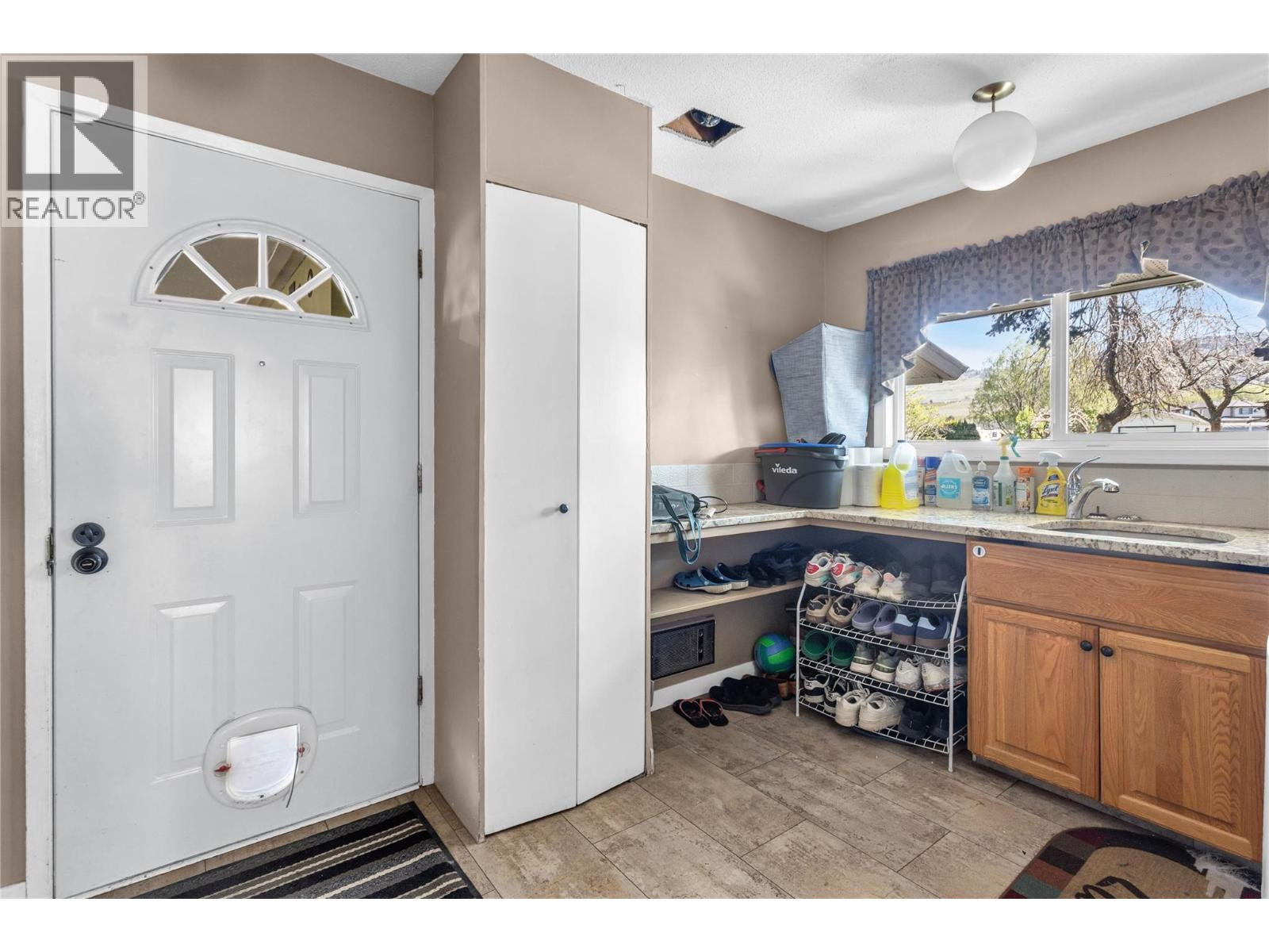 1525 Friesen Road, Kelowna, British Columbia  V1X 4X7 - Photo 27 - 10383970