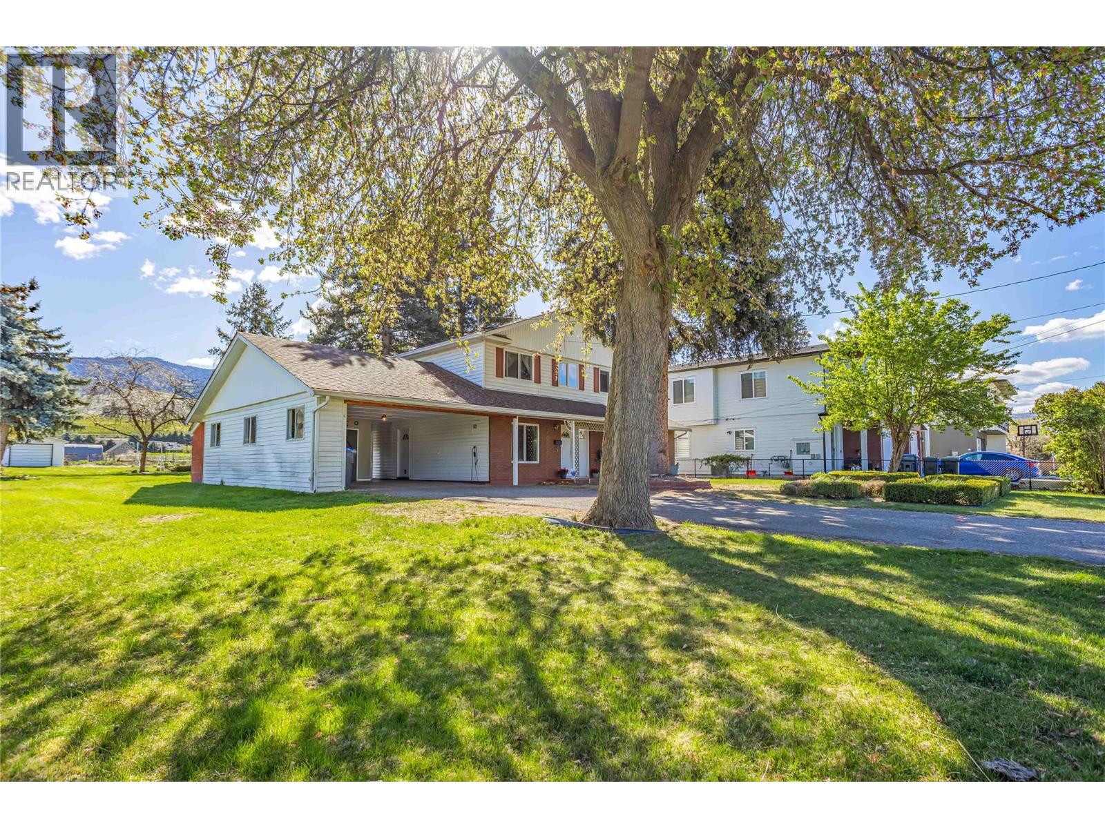 1525 Friesen Road, Kelowna, British Columbia  V1X 4X7 - Photo 4 - 10383970
