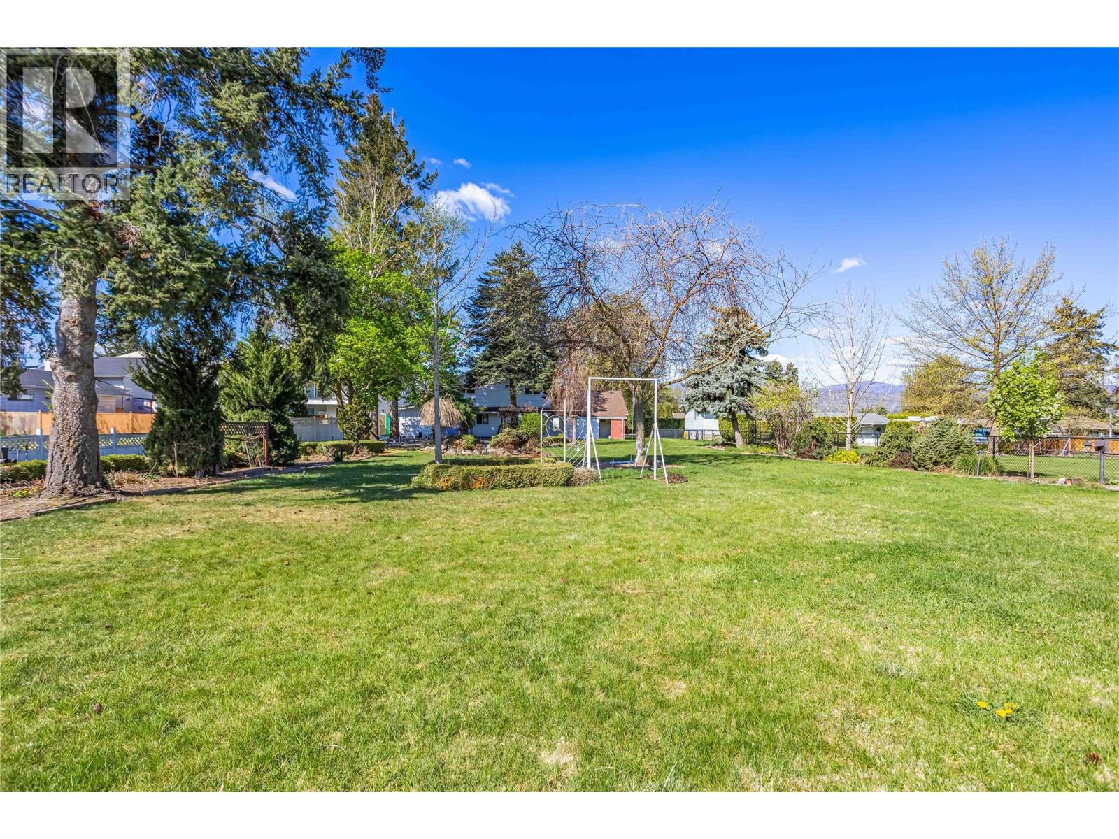 1525 Friesen Road, Kelowna, British Columbia  V1X 4X7 - Photo 48 - 10383970