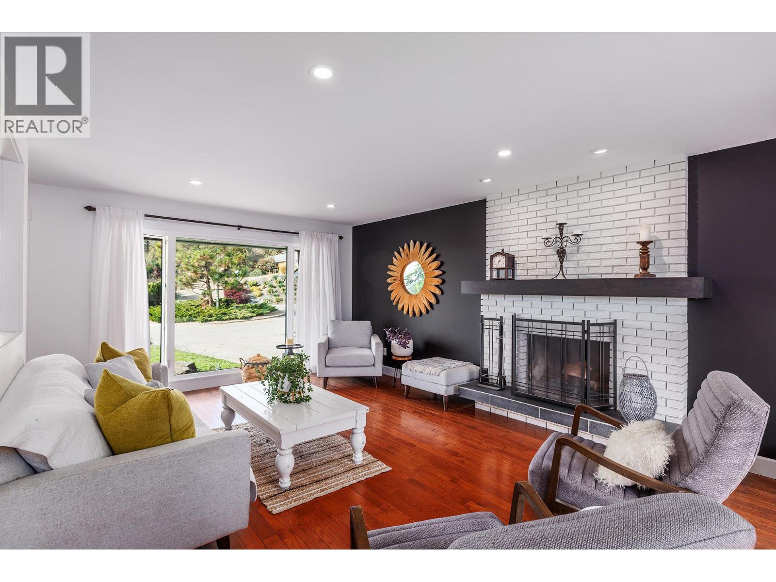 841 Churchill Court, Kelowna, British Columbia  V1Y 8J4 - Photo 4 - 10385557