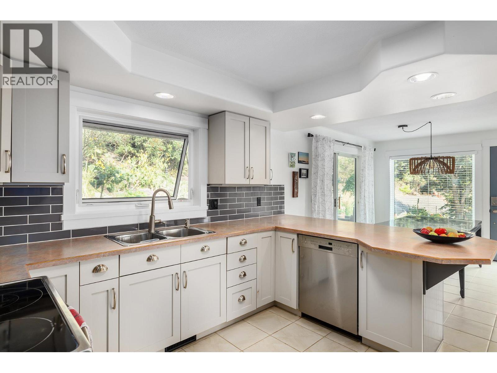 841 Churchill Court, Kelowna, British Columbia  V1Y 8J4 - Photo 41 - 10385557