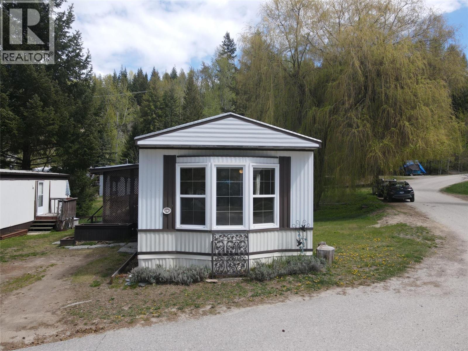 2917 Georama Road Unit# 13, Nelson, British Columbia  V1L 6Y7 - Photo 2 - 10385440