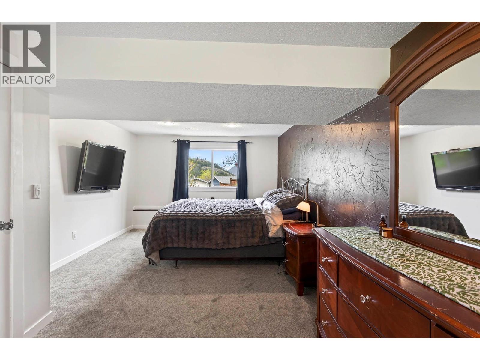 5890 Todd Road, Kamloops, British Columbia  V2C 5V6 - Photo 18 - 10385238