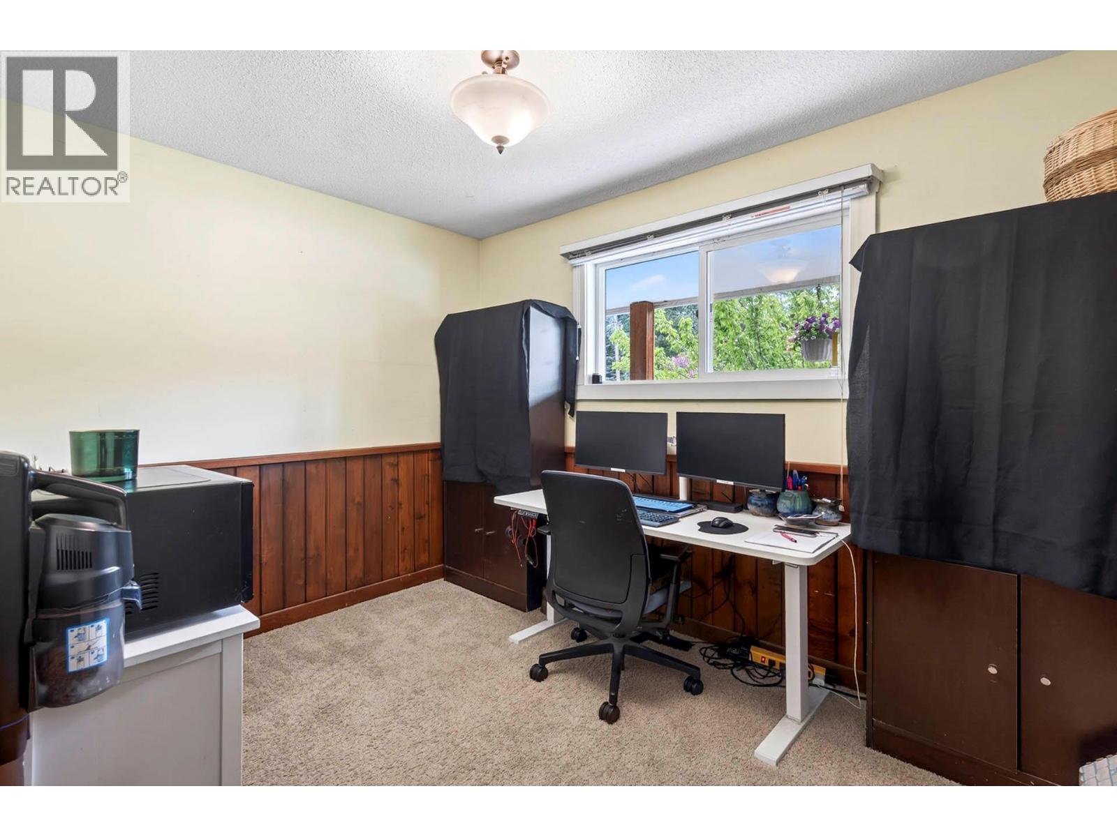 5890 Todd Road, Kamloops, British Columbia  V2C 5V6 - Photo 4 - 10385238