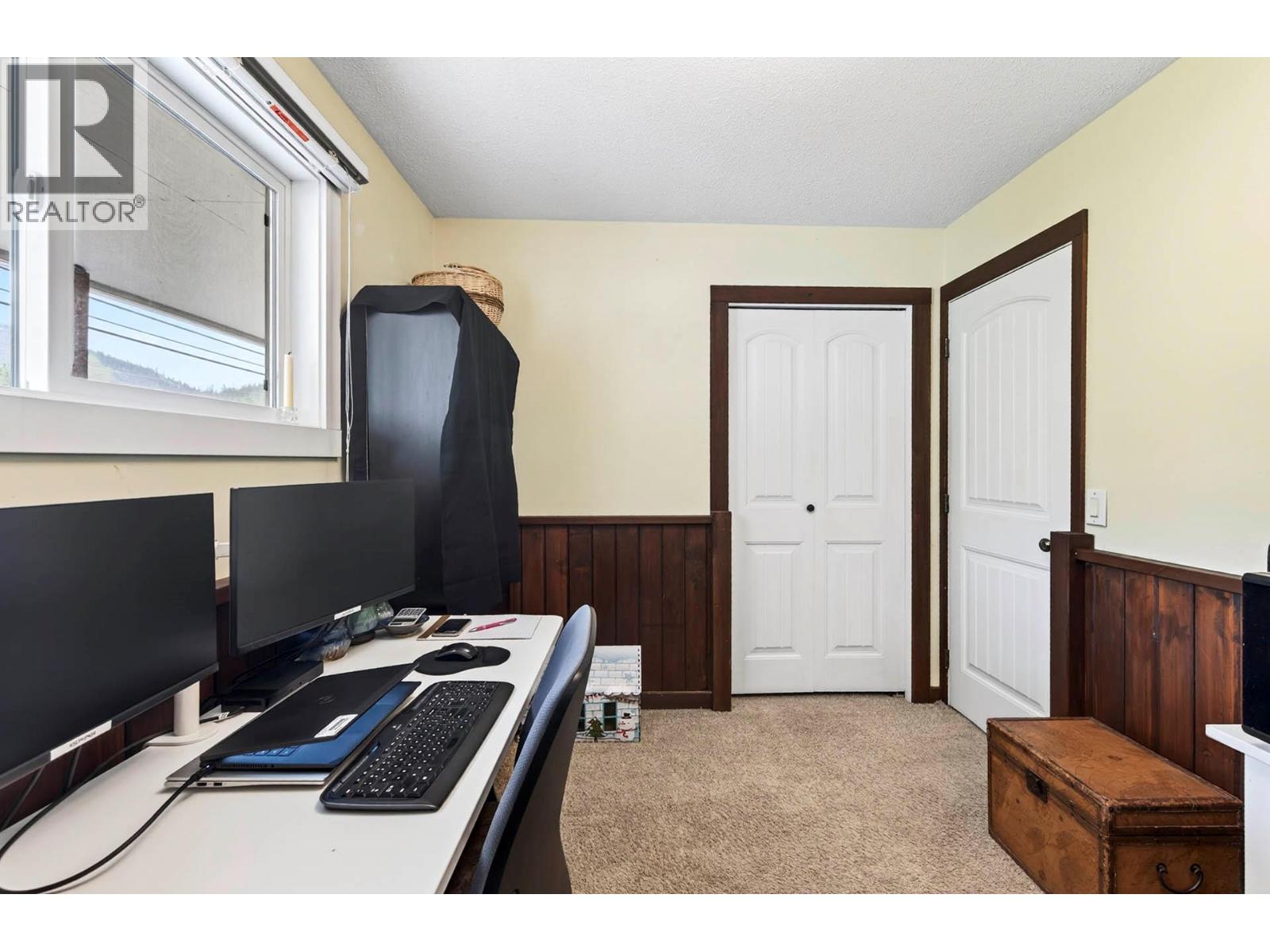 5890 Todd Road, Kamloops, British Columbia  V2C 5V6 - Photo 5 - 10385238