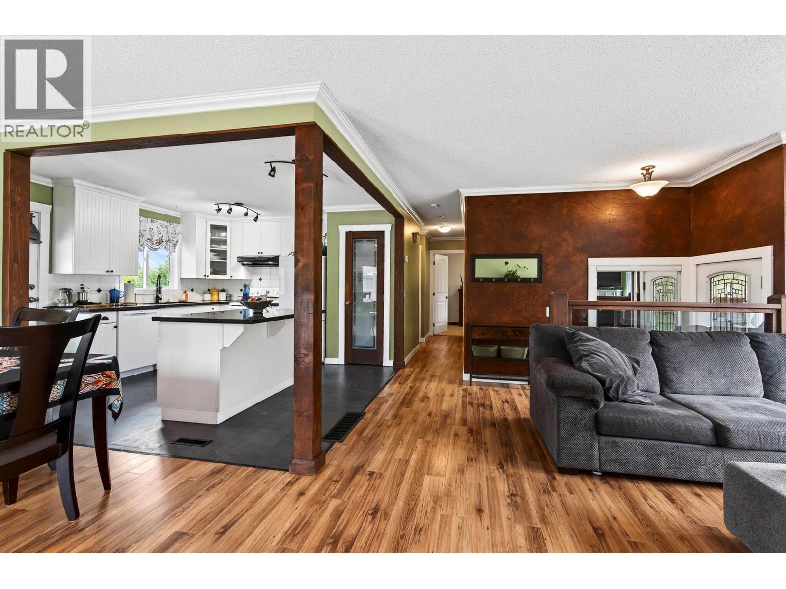 5890 Todd Road, Kamloops, British Columbia  V2C 5V6 - Photo 73 - 10385238