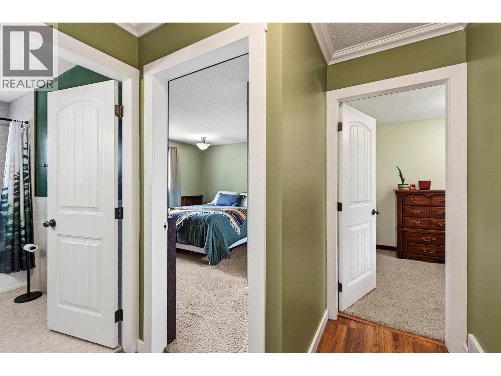 5890 Todd Road, Kamloops, British Columbia  V2C 5V6 - Photo 8 - 10385238