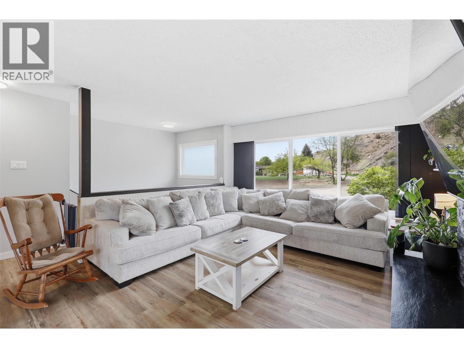 1272 Nugget Road, Cache Creek, British Columbia  V0K 1H0 - Photo 7 - 10385116