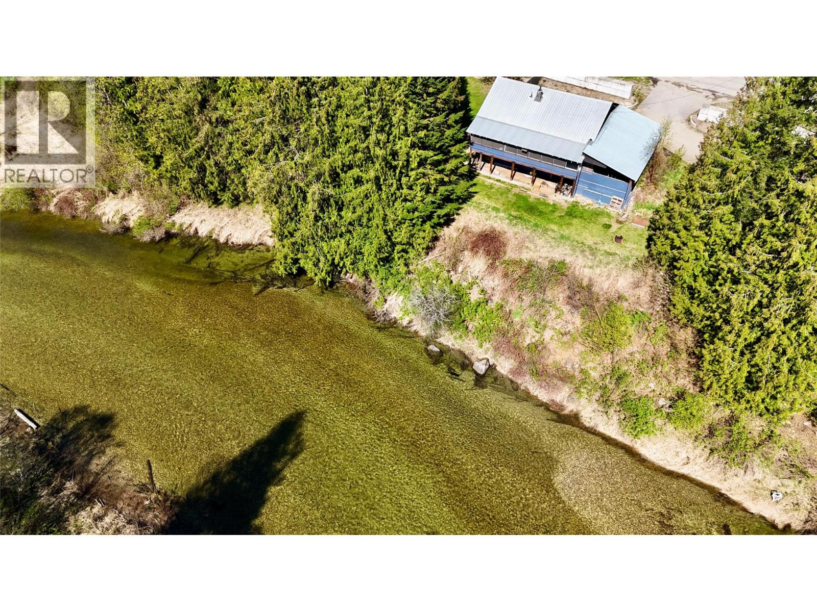 5704 Trans Canada Highway, Malakwa, British Columbia  V0E 2J0 - Photo 3 - 10385110
