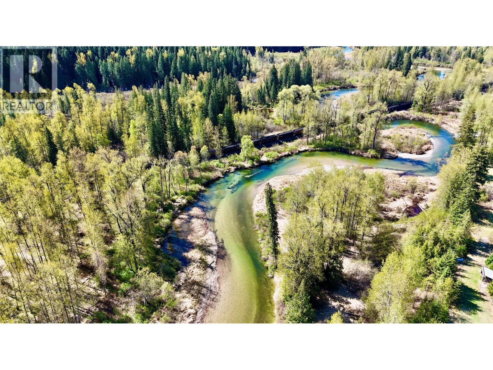 5704 Trans Canada Highway, Malakwa, British Columbia  V0E 2J0 - Photo 40 - 10385110