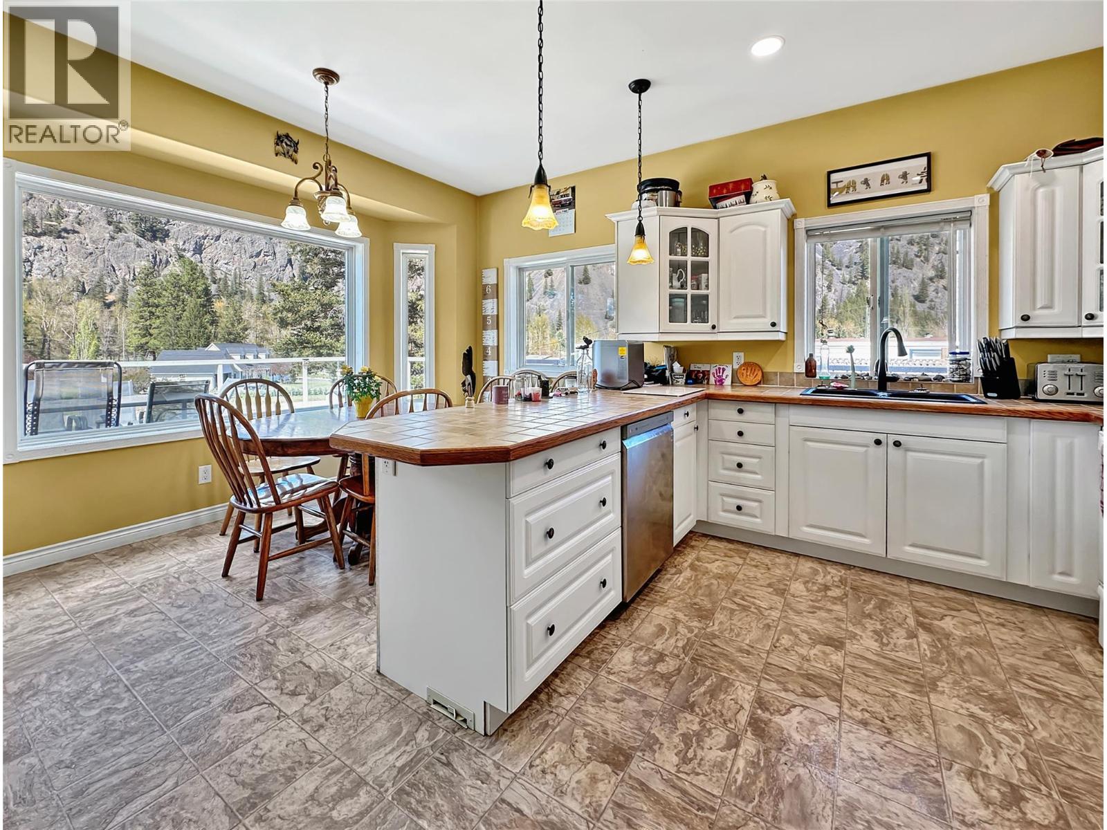 529 Dagur Way, Princeton, British Columbia  V0X 1W0 - Photo 8 - 10385578