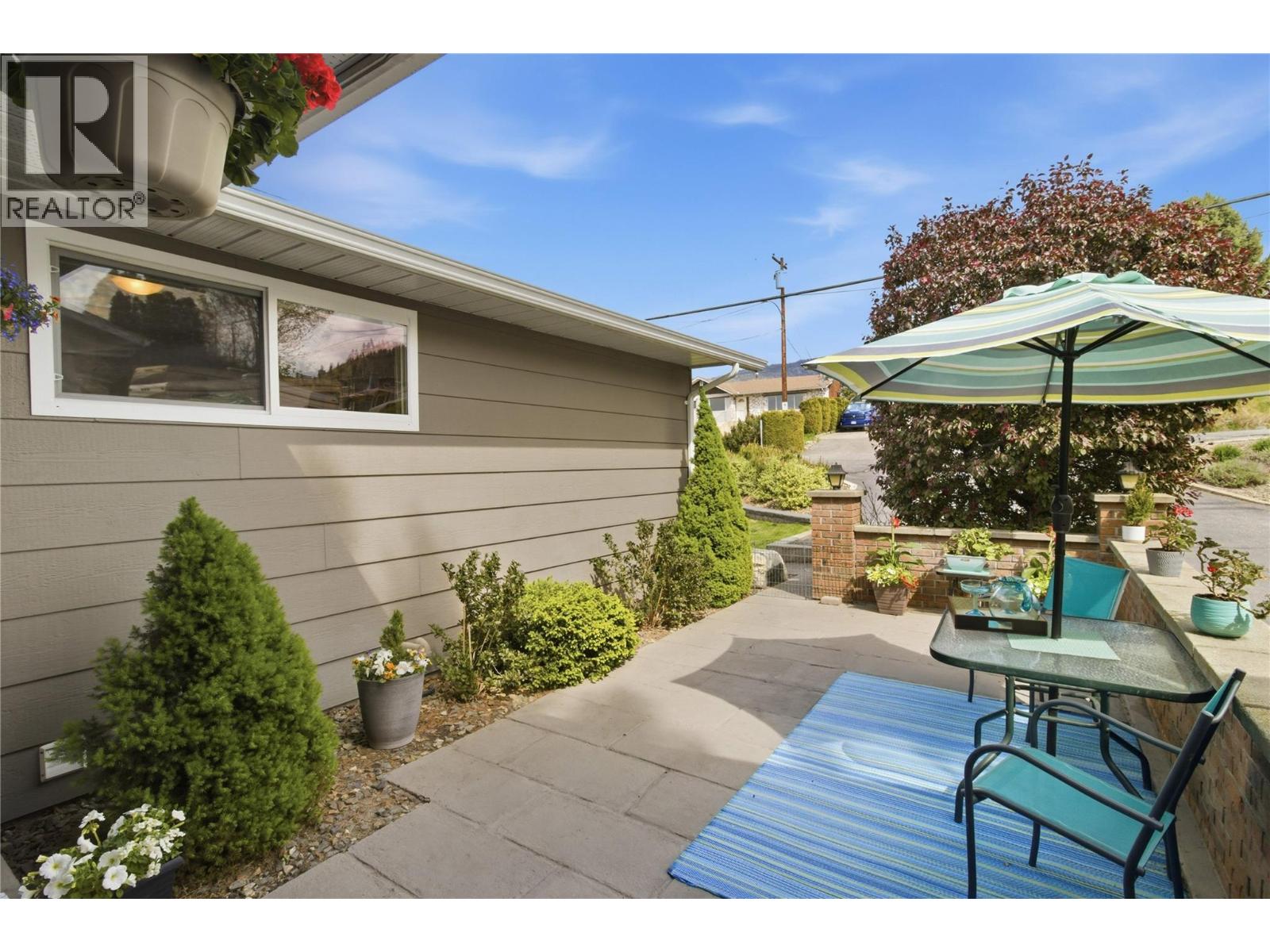 869 Mckenzie Road, Kelowna, British Columbia  V1X 2B4 - Photo 8 - 10385468