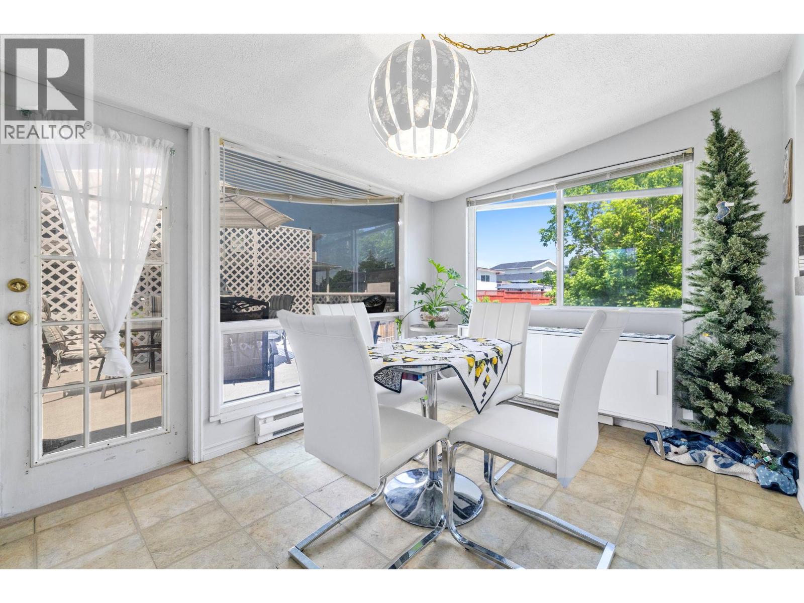 660 Sparrow Road, Kelowna, British Columbia  V1X 4E1 - Photo 23 - 10385354