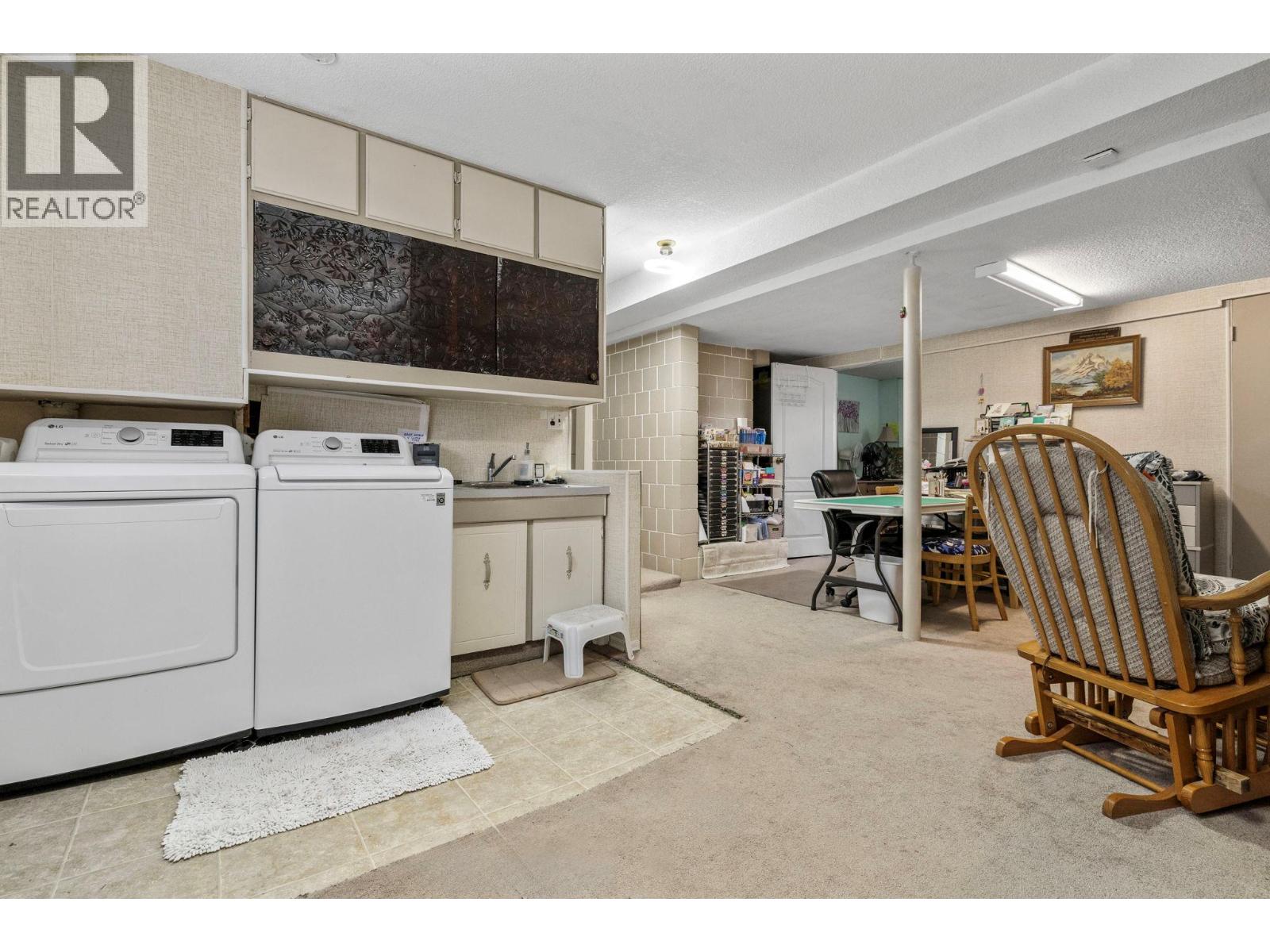 660 Sparrow Road, Kelowna, British Columbia  V1X 4E1 - Photo 40 - 10385354