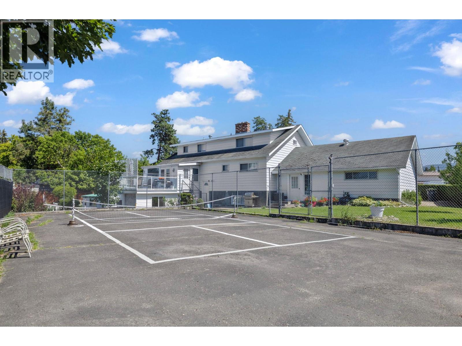660 Sparrow Road, Kelowna, British Columbia  V1X 4E1 - Photo 55 - 10385354