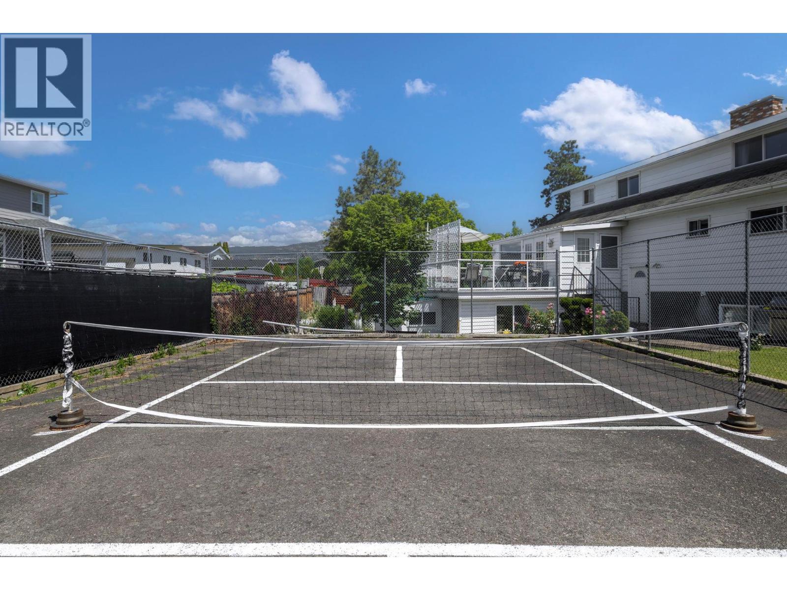 660 Sparrow Road, Kelowna, British Columbia  V1X 4E1 - Photo 57 - 10385354