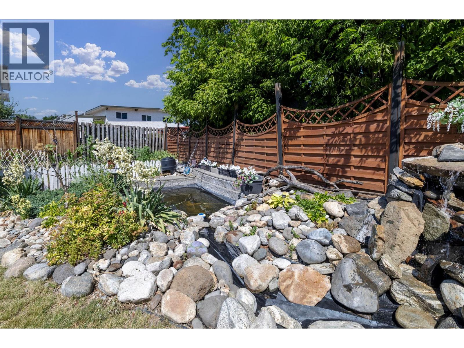 660 Sparrow Road, Kelowna, British Columbia  V1X 4E1 - Photo 61 - 10385354