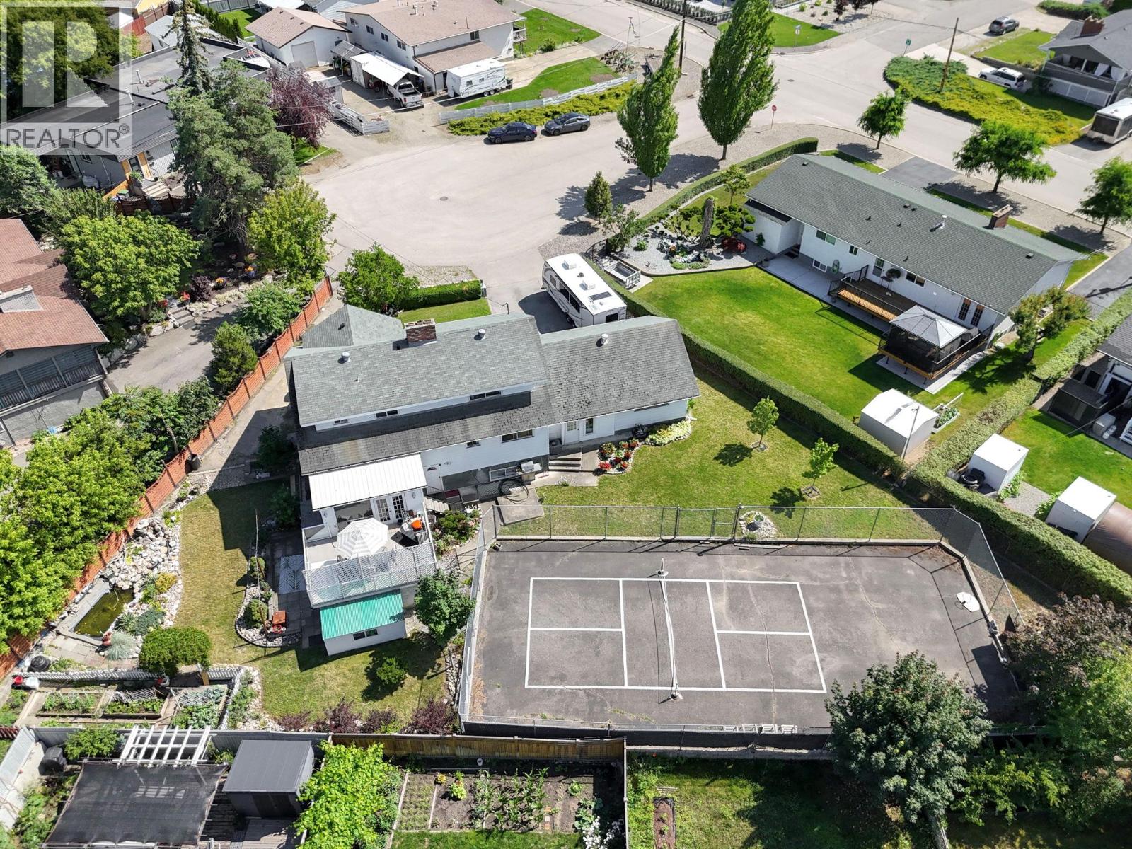 660 Sparrow Road, Kelowna, British Columbia  V1X 4E1 - Photo 63 - 10385354