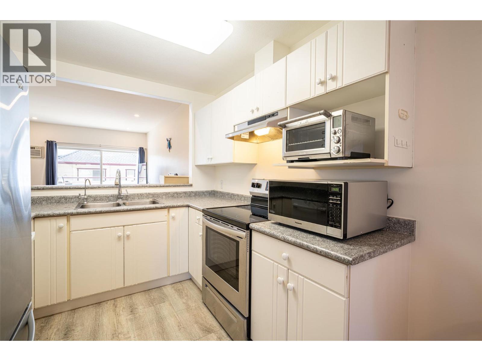 4800 Heritage Drive Unit# 10, Vernon, British Columbia  V1T 7V4 - Photo 6 - 10384981