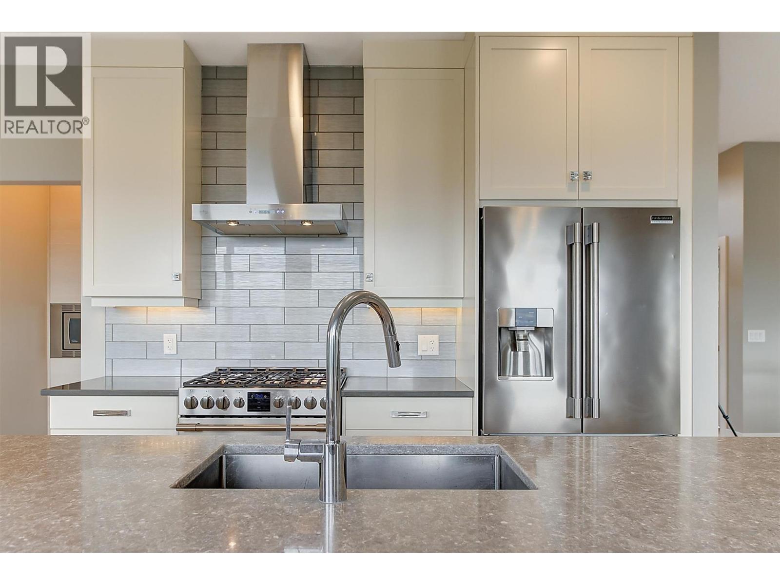514 Quartz Crescent Unit# 6, Kelowna, British Columbia  v1w 5c5 - Photo 24 - 10385648