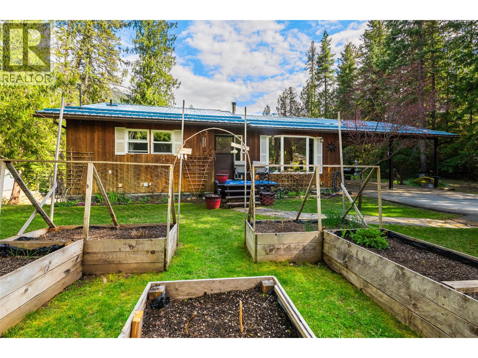16324 Bowe Road, Crawford Bay, British Columbia  V0B 1E0 - Photo 38 - 10385475