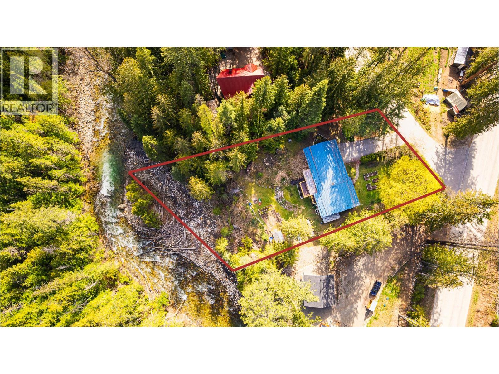16324 Bowe Road, Crawford Bay, British Columbia  V0B 1E0 - Photo 5 - 10385475