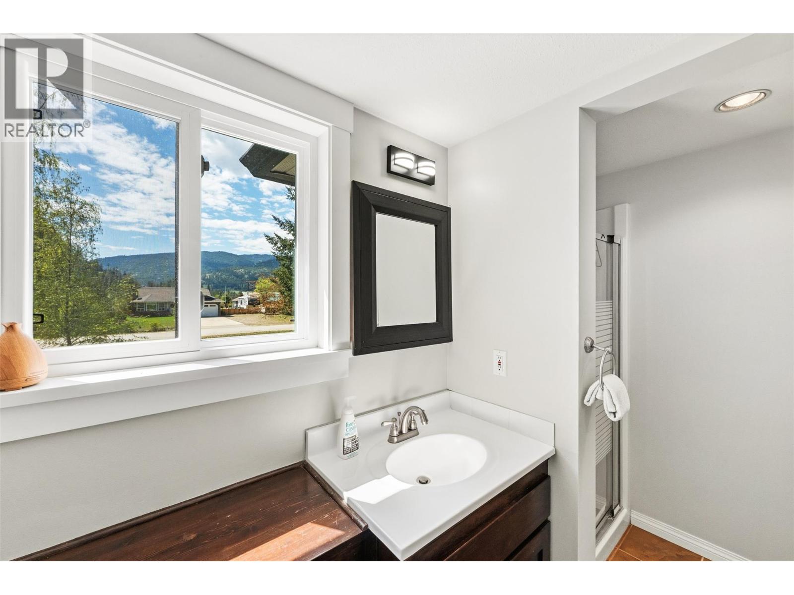 178 Range Road, Kaleden, British Columbia  V0H 1K0 - Photo 16 - 10384892