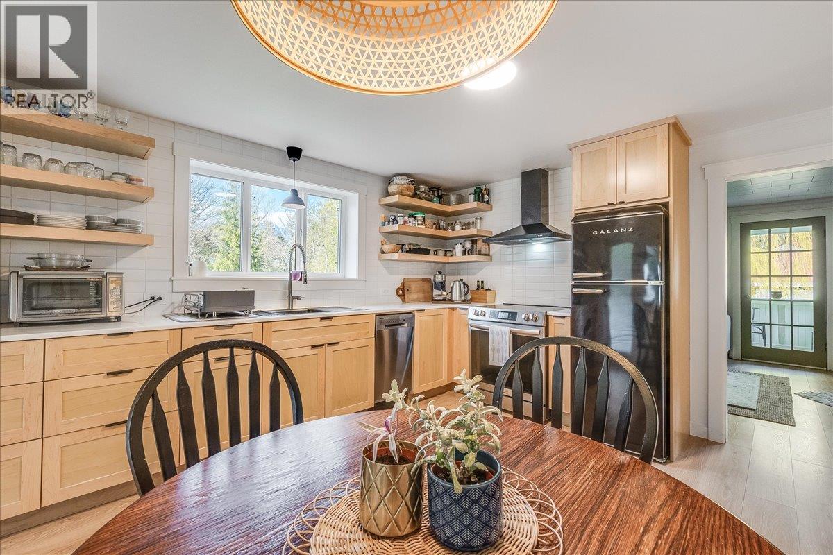 505 6th Street, Kaslo, British Columbia  V0G 1M0 - Photo 16 - 10384017
