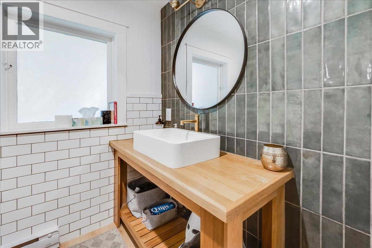 505 6th Street, Kaslo, British Columbia  V0G 1M0 - Photo 38 - 10384017