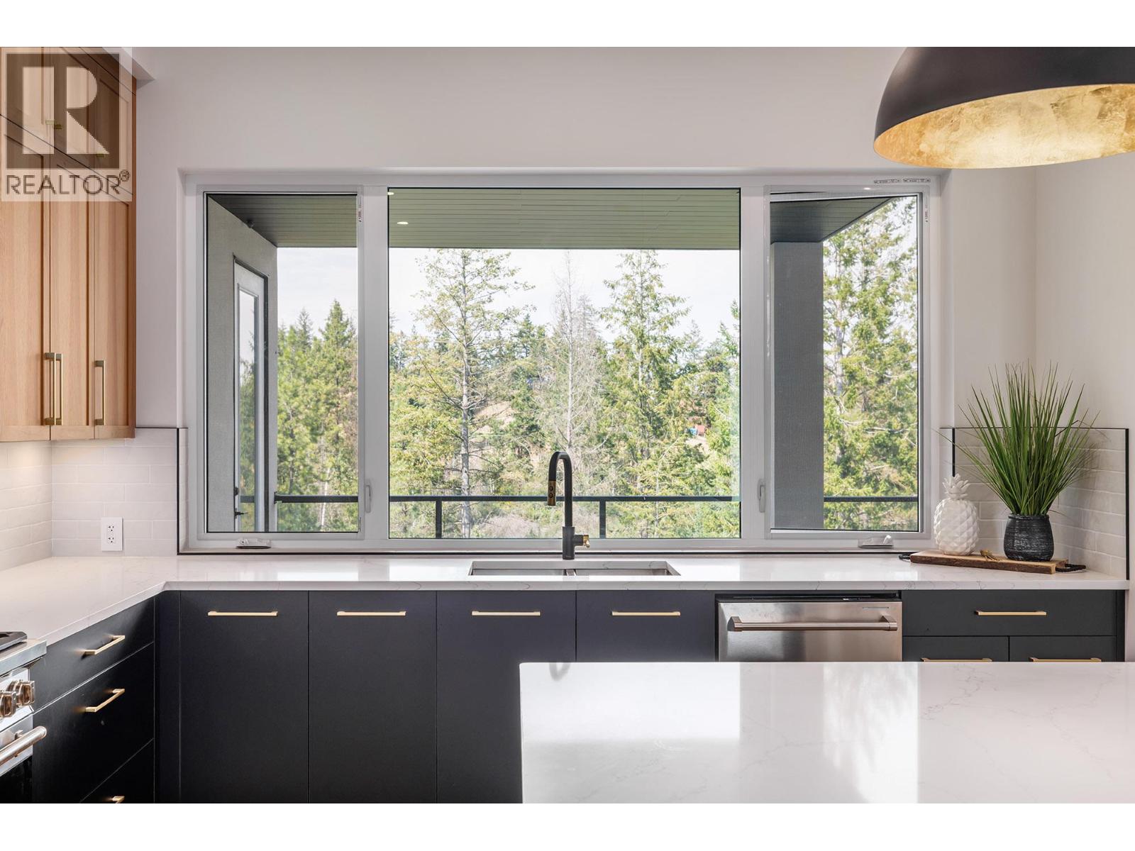 10274 Beacon Hill Drive, Lake Country, British Columbia  V4V 0A9 - Photo 12 - 10385665
