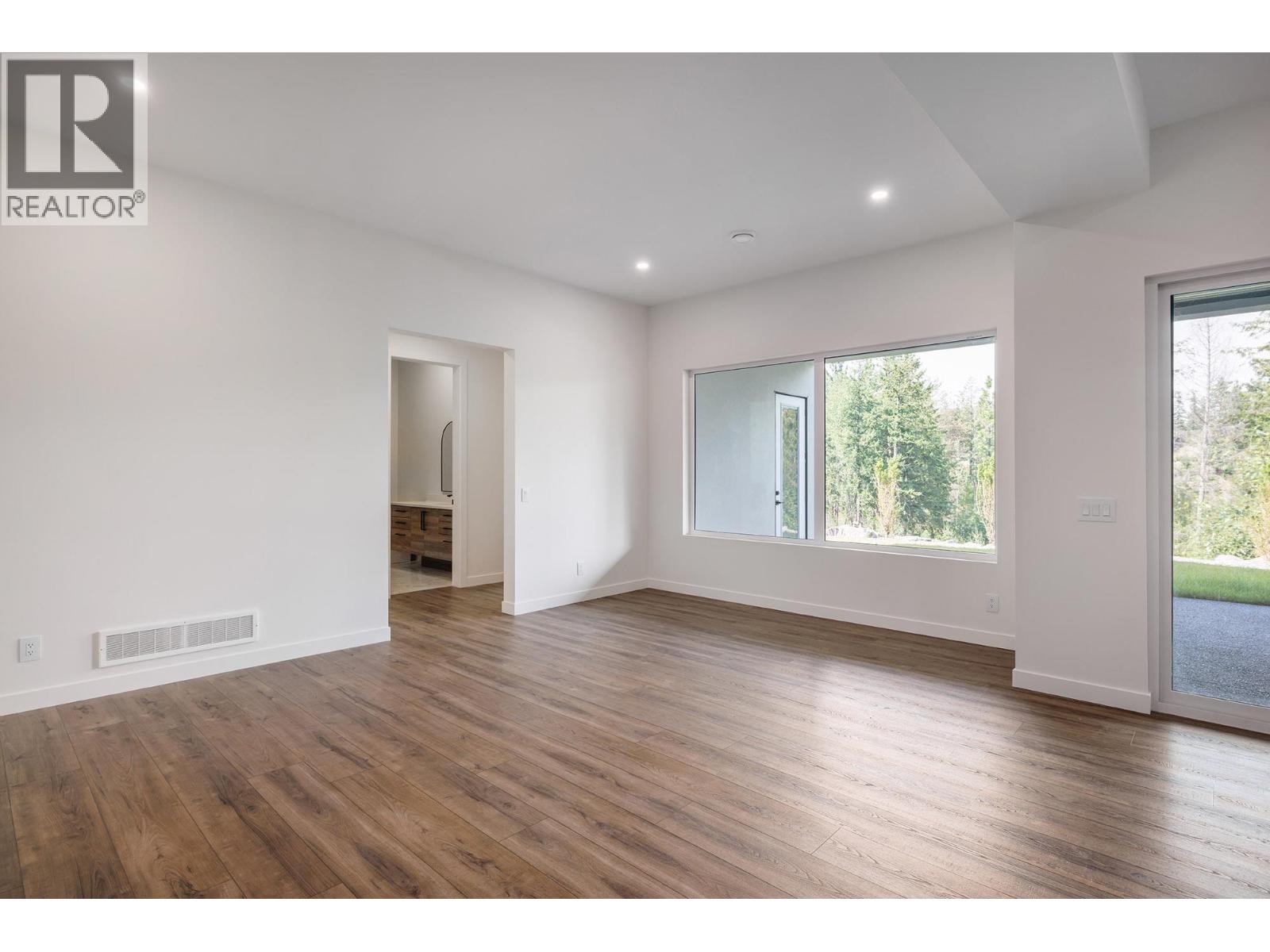 10274 Beacon Hill Drive, Lake Country, British Columbia  V4V 0A9 - Photo 23 - 10385665