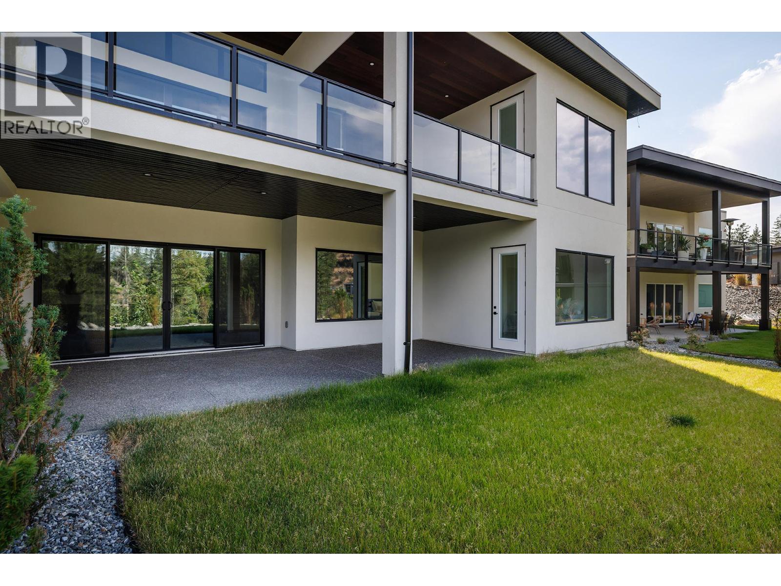 10274 Beacon Hill Drive, Lake Country, British Columbia  V4V 0A9 - Photo 36 - 10385665