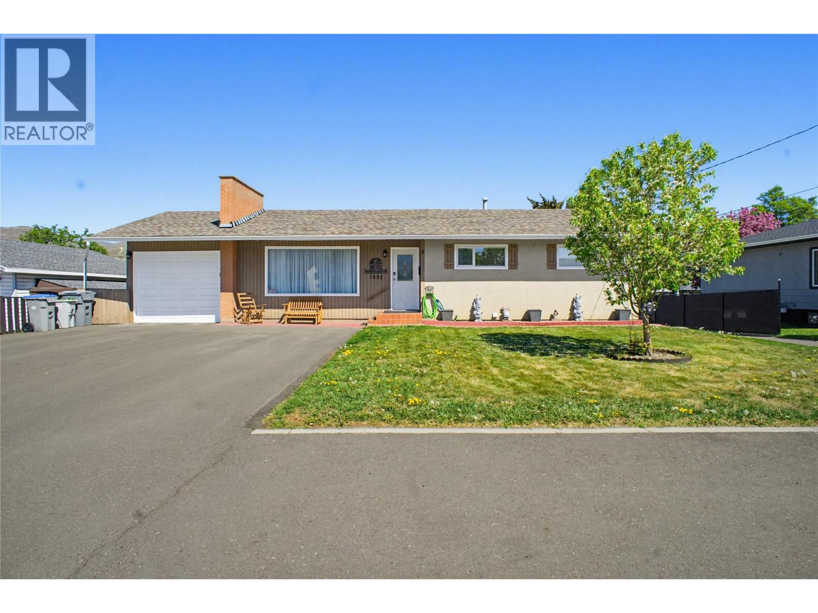 1684 GREENFIELD Avenue, kamloops, British Columbia