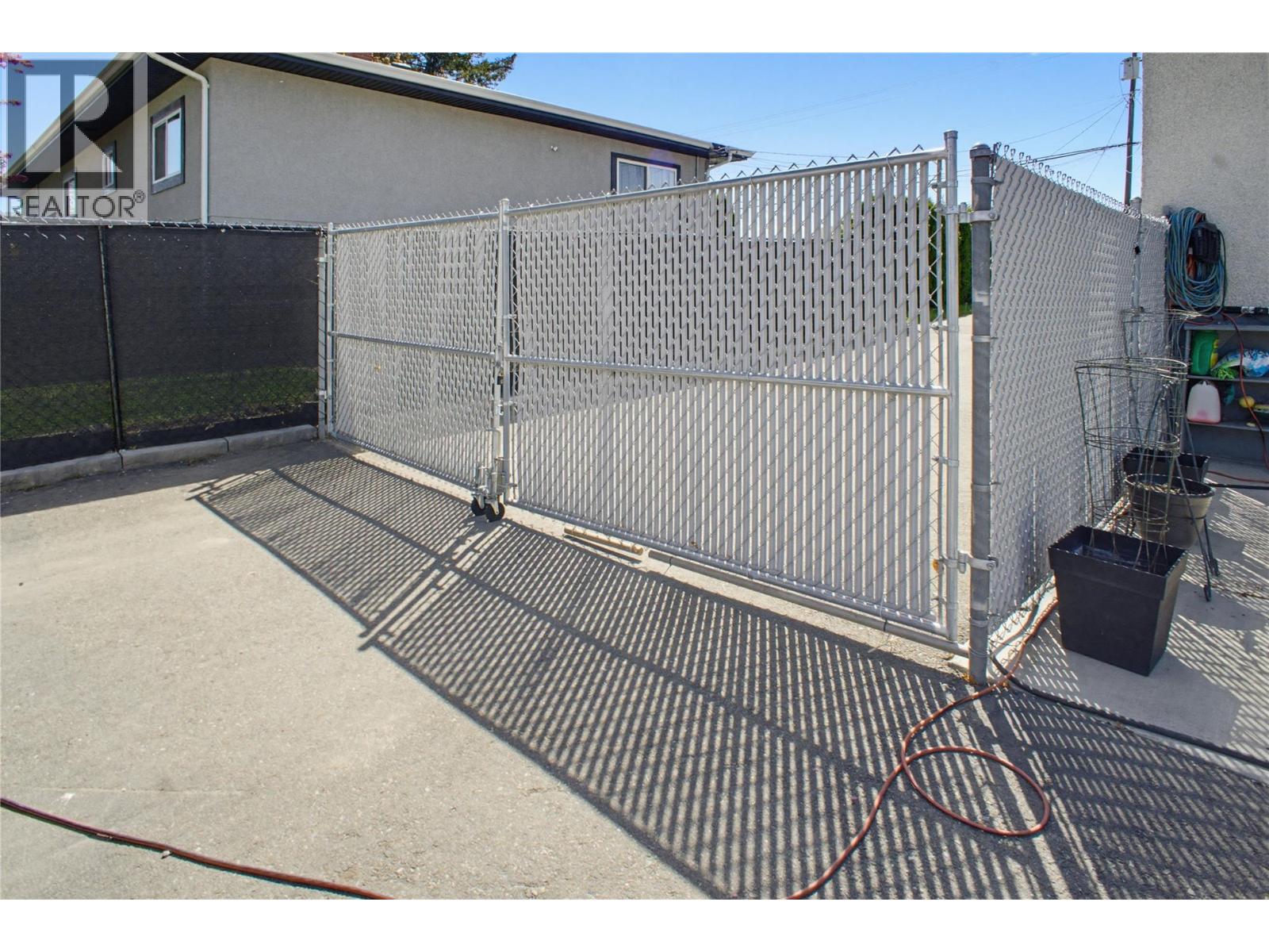 1684 Greenfield Avenue, Kamloops, British Columbia  V2B 4N6 - Photo 29 - 10385321