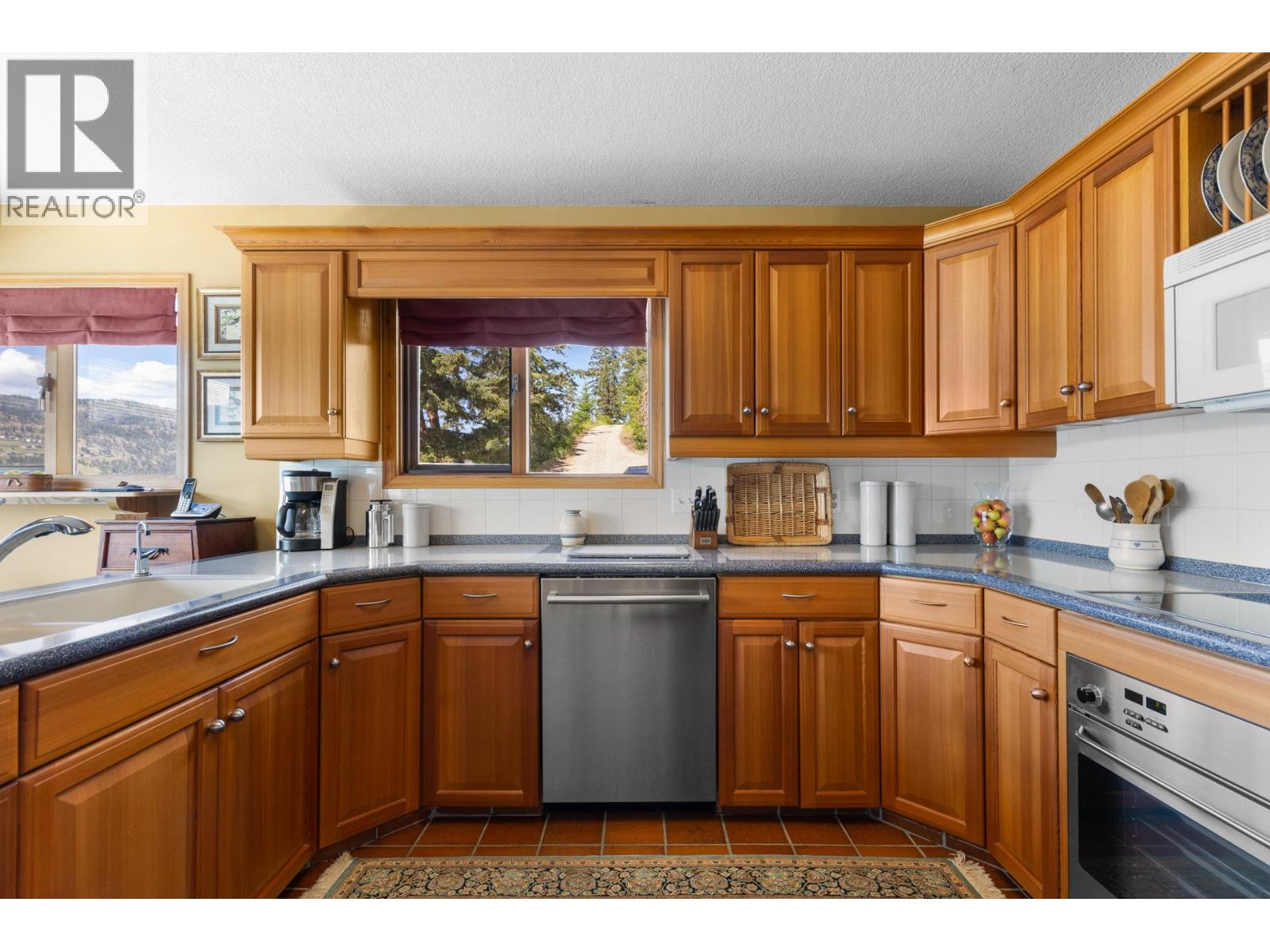 9222 Smith Road, Vernon, British Columbia  V1H 1K2 - Photo 6 - 10385446