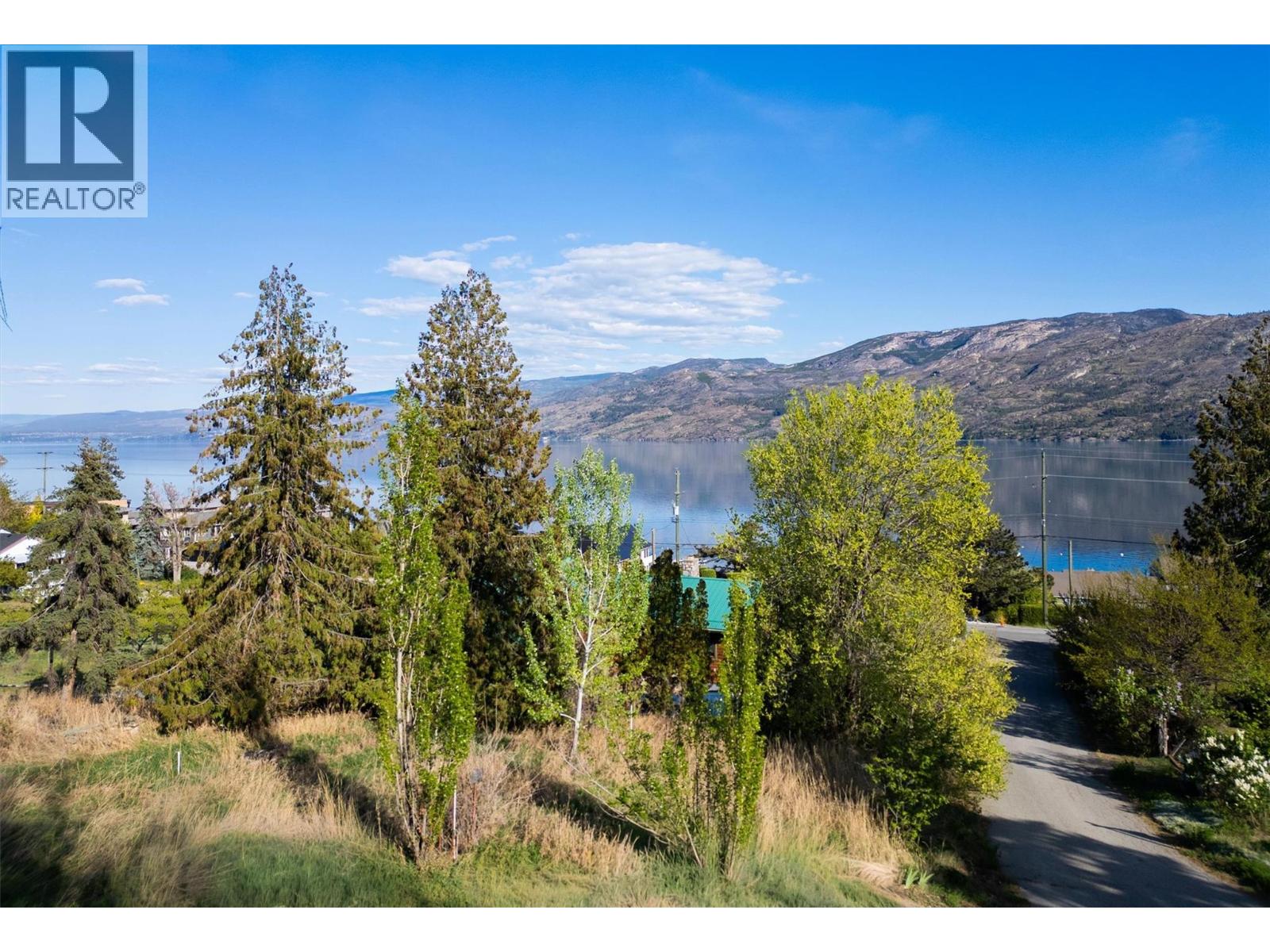 5281 Tailyour Lane, Peachland, British Columbia  V0H 1X1 - Photo 8 - 10384935