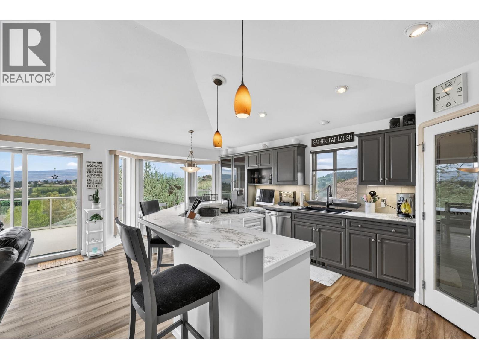 2110 Horizon Drive, West Kelowna, British Columbia  V1Z 3Y5 - Photo 13 - 10385621
