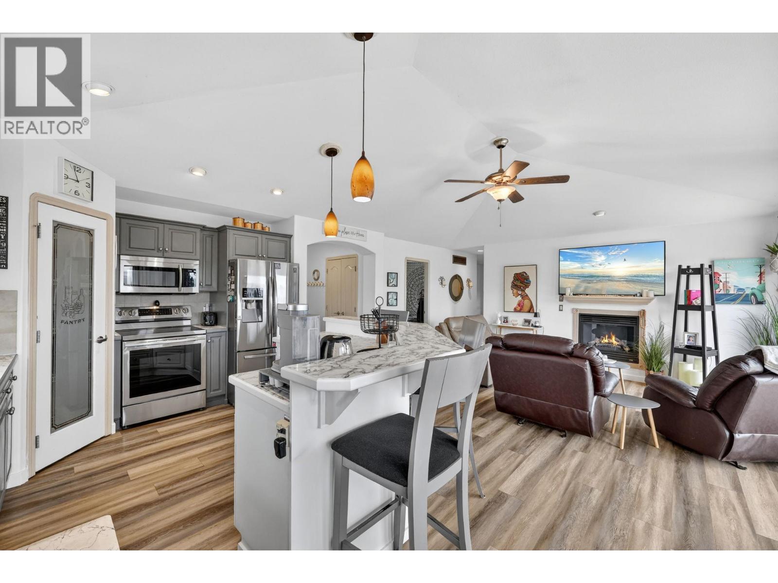2110 Horizon Drive, West Kelowna, British Columbia  V1Z 3Y5 - Photo 14 - 10385621
