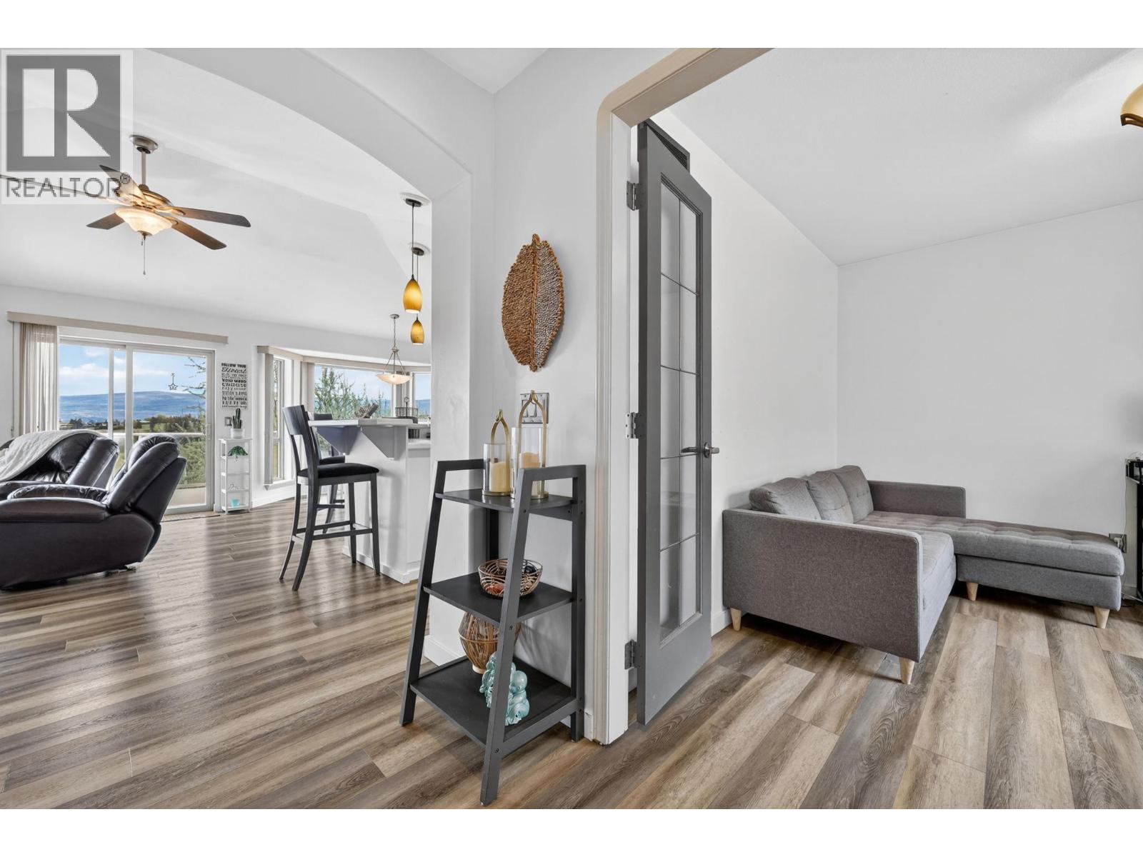 2110 Horizon Drive, West Kelowna, British Columbia  V1Z 3Y5 - Photo 8 - 10385621