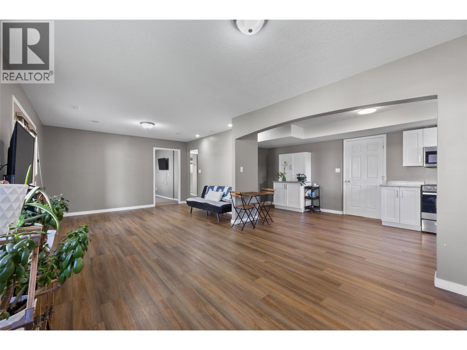 3702 Overlander Drive, Kamloops, British Columbia  V2B 8M4 - Photo 23 - 10385605