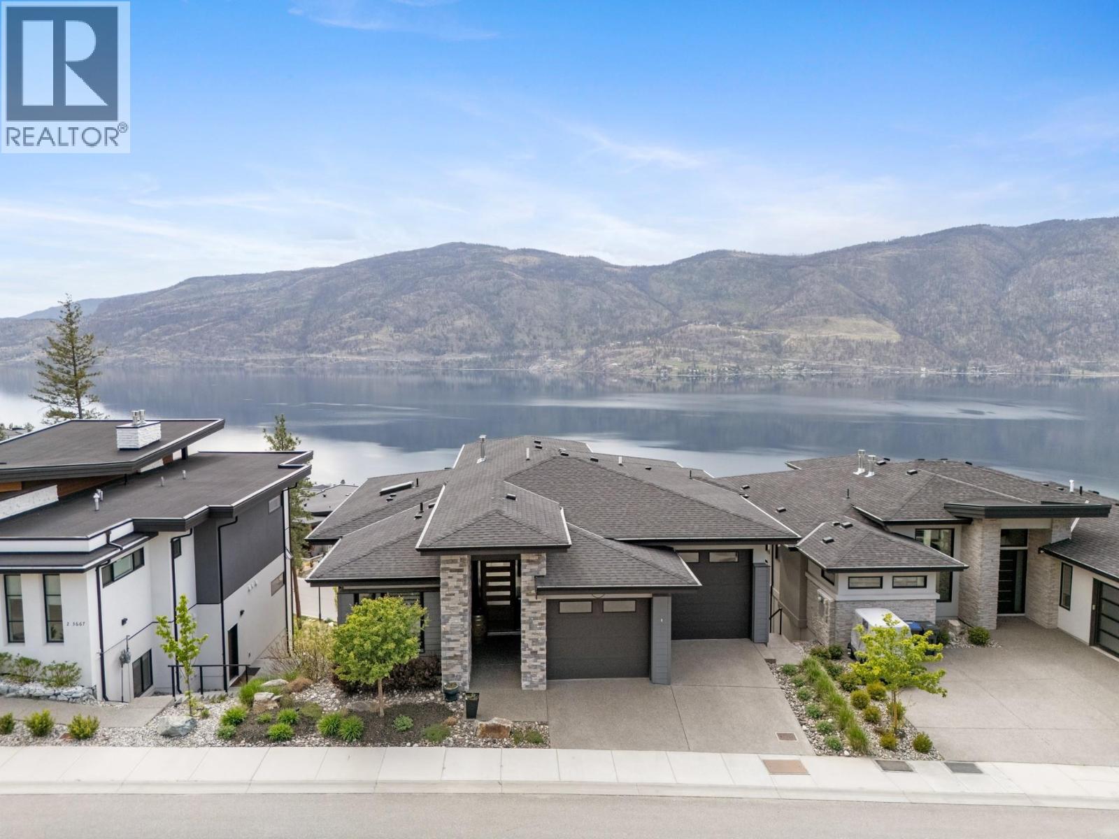 3663 McKinley Beach Drive, kelowna, British Columbia