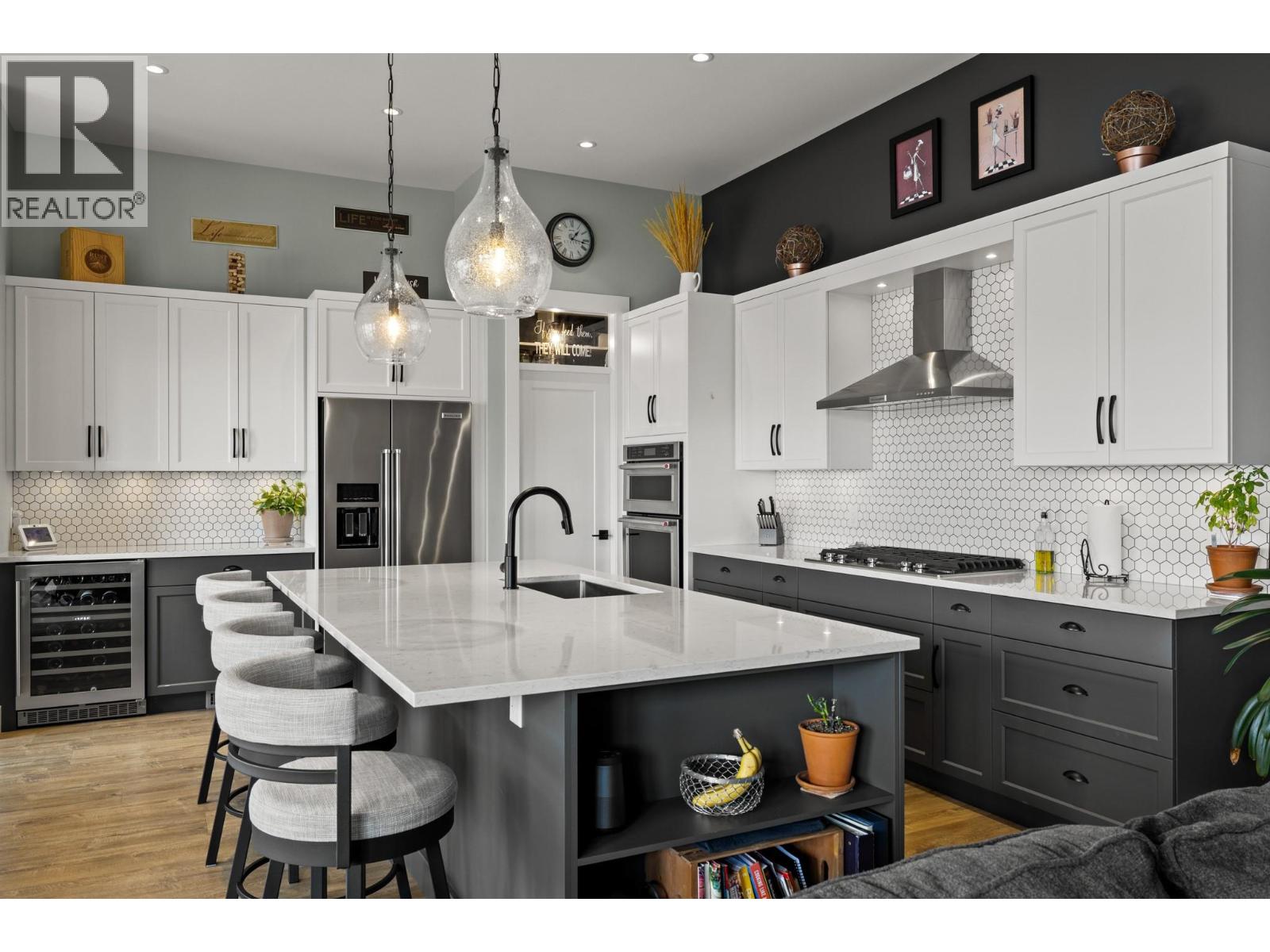 3663 Mckinley Beach Drive, Kelowna, British Columbia  V1V 3G2 - Photo 10 - 10384539